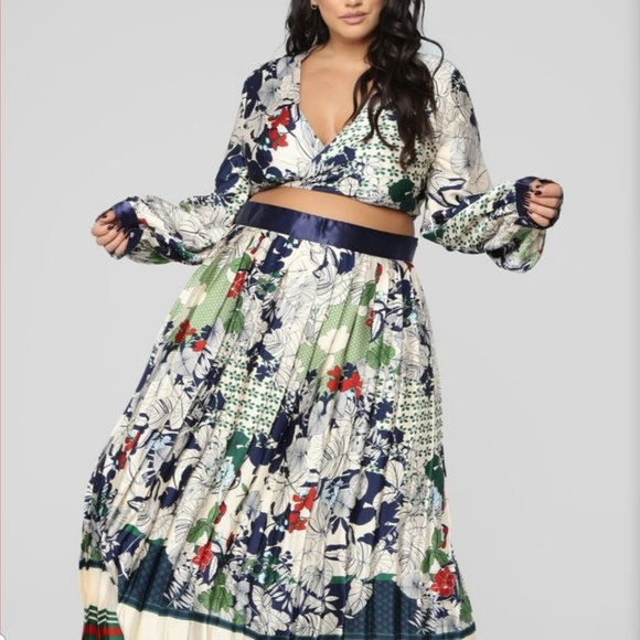 Dresses & Skirts - Two piece plus size satin dress NWT